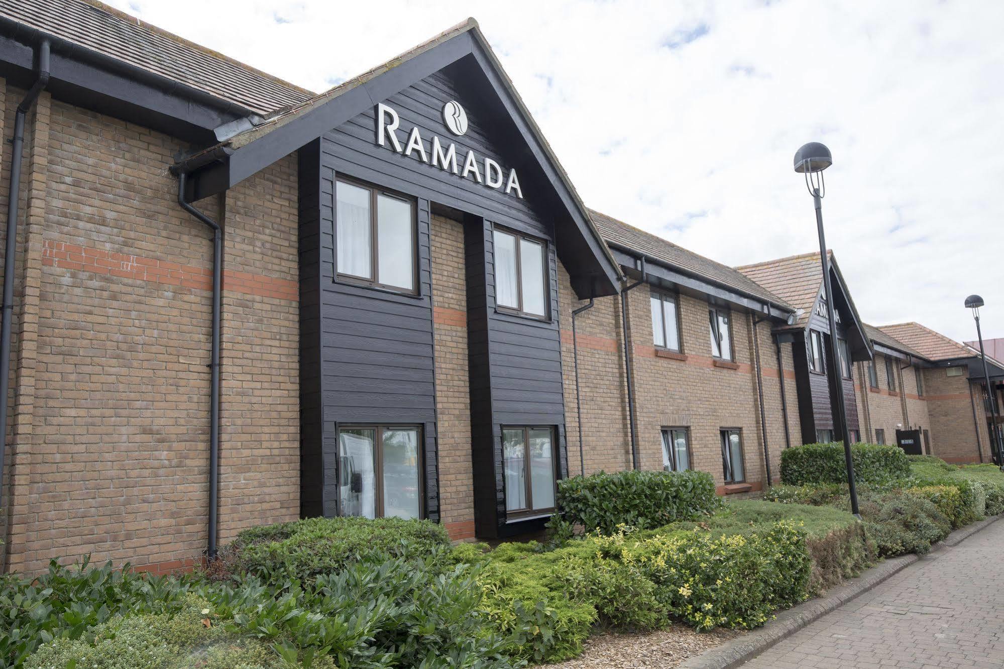 Ramada Cambridge Hotel 4*